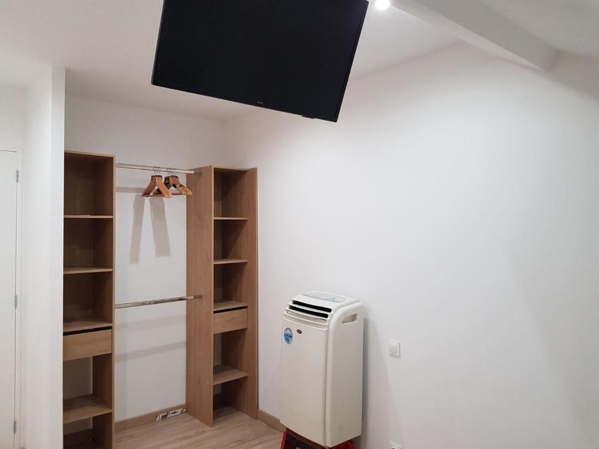 Parc Vue: Cozy Two-Room Apartment with Garden Access Razac-sur-l'Isle Exterior photo