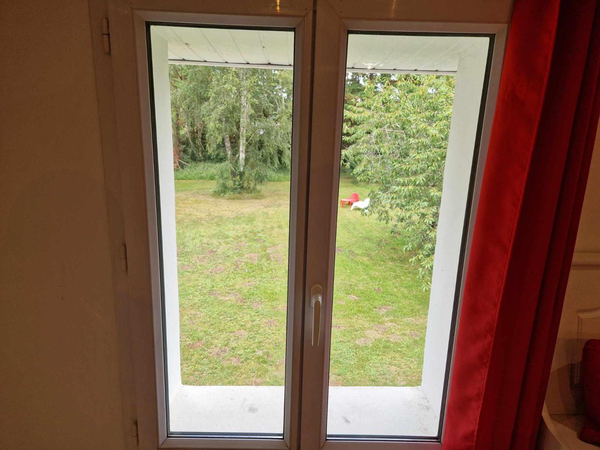 Parc Vue: Cozy Two-Room Apartment with Garden Access Razac-sur-l'Isle Exterior photo